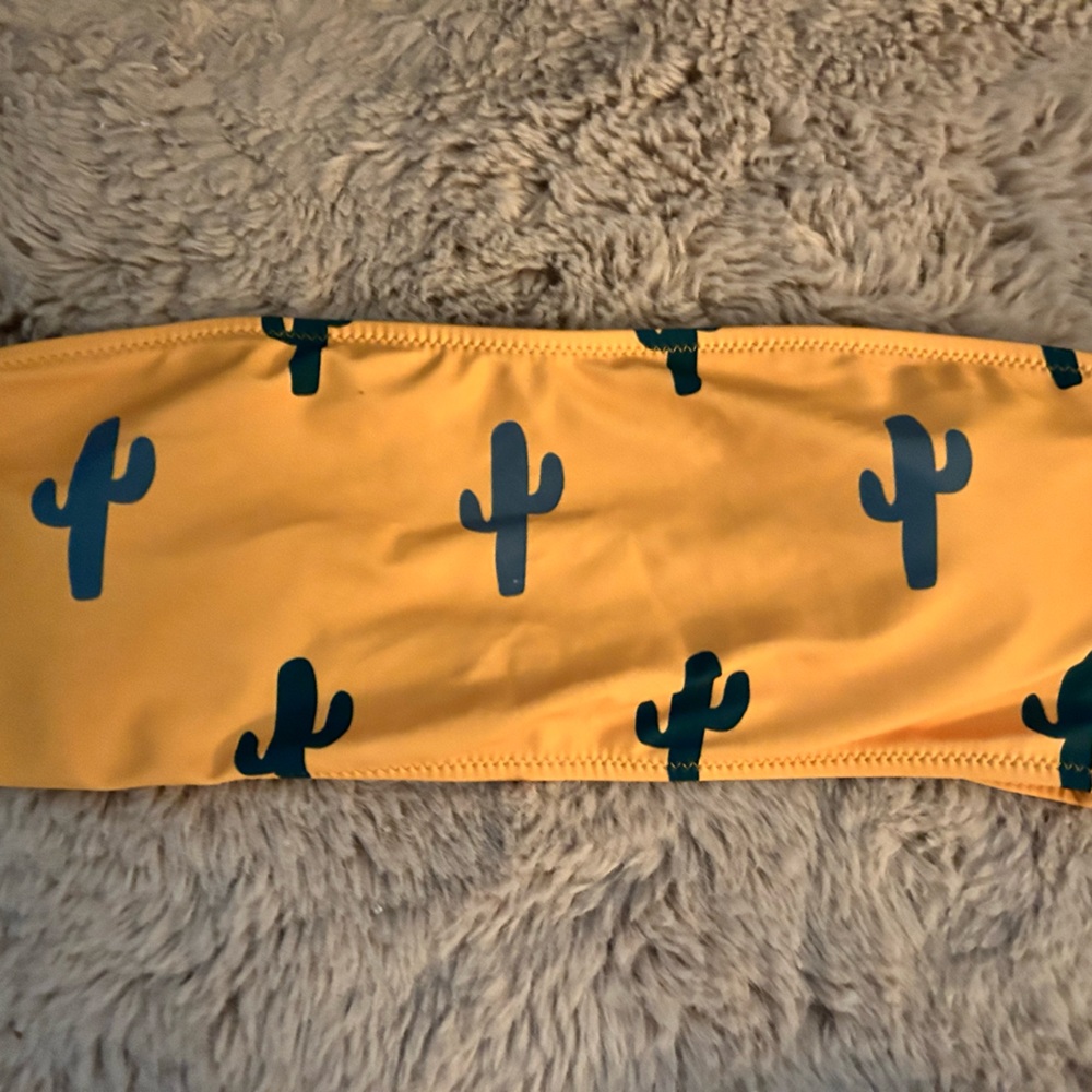 Zaful Yellow Bandeau Bikini Top with Dark Green Cactus Print